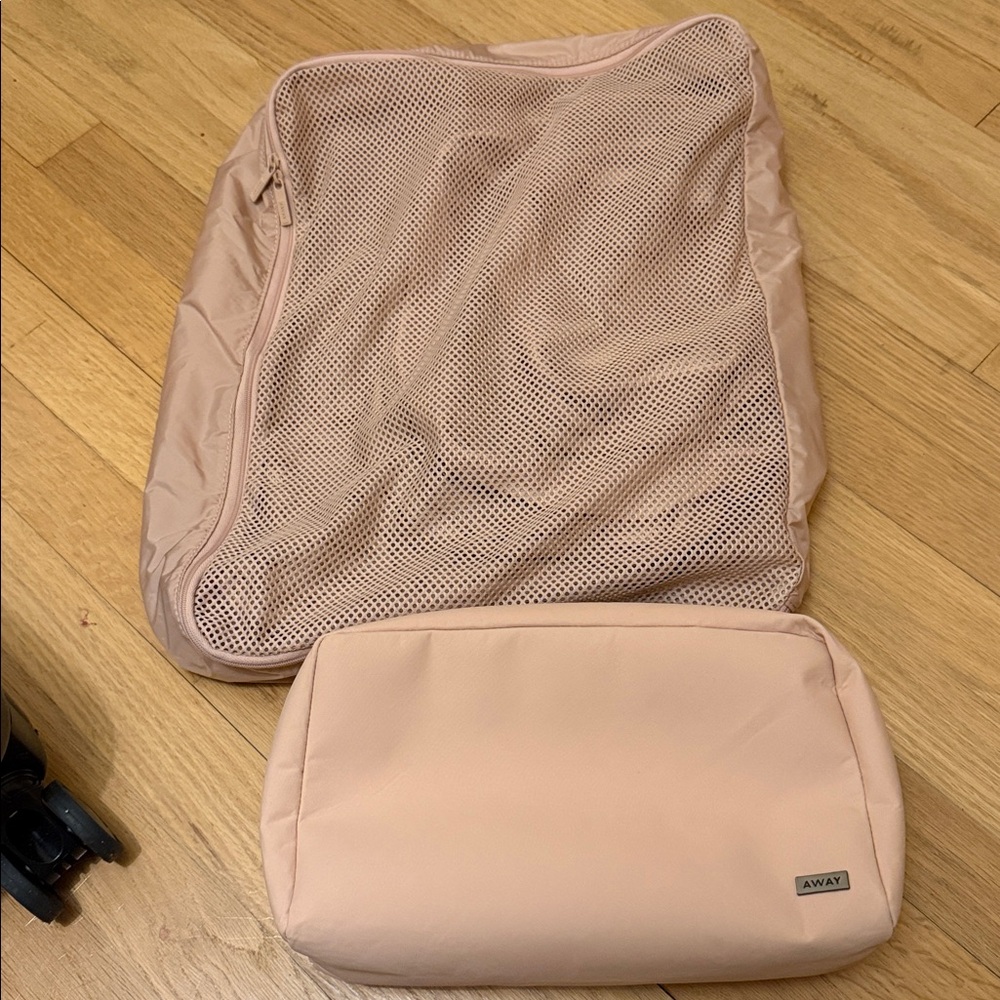 AWAY Black Suitcase MEDIUM ONLY - Picture 6 of 6